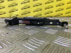 Механизм регулировки высоты ремня безопасности Nissan Navara (D40) 2004-2015 2012 878244X10B ПИКАП 2.5 D YD25DDTI