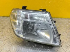 Фара правая Nissan Navara (D40) 2004-2015 2011 260105X00B 2.5 D YD25DDTI