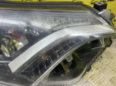 Фара правая Toyota Rav 4 (CA40) (2012-2019) 2015 8113042660 2.0 D 2WW
