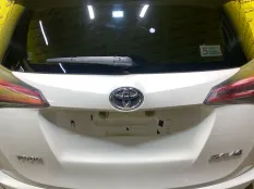 Накладка крышки багажника Toyota Rav 4 (CA40) (2012-2019) 2015 7680142150 2.0 D 2WW