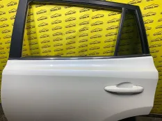 Молдинг стекла двери задней левой наружный Toyota Rav 4 (CA40) (2012-2019) 2015 7574042040 2.0 D 2WW