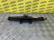 Домкрат Toyota Rav 4 (CA40) (2012-2019) 2015 0911142050 2.0 D 2WW