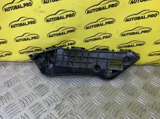 Кронштейн переднего бампера правый Toyota Rav 4 (CA40) (2012-2019) 2015 5253542080 2.0 D 2WW