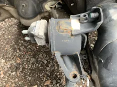 Подушка крепления двигателя Kia Carnival (2014-2020) 2019 21835A9100 2.2 D, левая