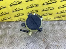 Бачок гидроусилителя Toyota Tundra II (2006-2022) 2014 443600C050 ПИКАП 5.7 I 3URFE
