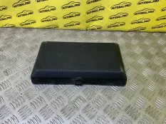 Крышка блока предохранителей Toyota Tundra II (2006-2022) 2014 826610C300 ПИКАП 5.7 I 3URFE
