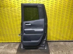 Обшивка двери задняя правая Toyota Tundra II (2006-2022) 2014 676300C330C2 ПИКАП 5.7 I 3URFE