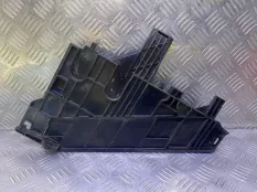 Крепление фары правой Land Rover Freelander II (2006-2014) 2012 6H5213D084A ВНЕДОРОЖНИК 2.2 D 224DT