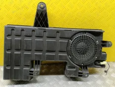 Сабвуфер Toyota Tundra II (2006-2022) 2008 861500C010 ПИКАП 5.7 I 3URFE