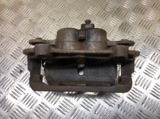 Суппорт передний правый Land Rover Range Rover Sport I 2005-2013 2010 LR015569 3.0 D SDV6