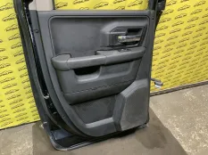 Обшивка двери задняя левая Dodge RAM IV (2008-2019) 2013 2331725LA8 ПИКАП 5.7 I EZH