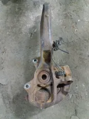 Кулак поворотный правый Volkswagen Amarok (2010-2016) 2011 2H0407258D ПИКАП 2.0 D CDCA