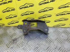 Кронштейн задней балки Toyota Rav 4 (CA40) (2012-2019) 2013 4872742010 2.2 D 2ADFTV, левый