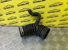 Патрубок воздушного фильтра Toyota Rav 4 (CA40) (2012-2019) 2013 1788126100 2.2 D 2ADFTV