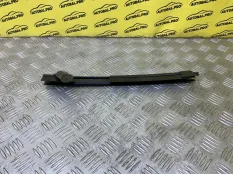 Направляющая стекла Nissan Navara (D40) 2004-2015 2011 82214EA500 ПИКАП 2.5 D YD25DDTI