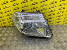 Фара правая Nissan Navara (D40) 2004-2015 2011 260105X00B ПИКАП 2.5 D YD25DDTI