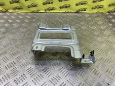 Кронштейн Land Rover Defender (2019-н.в) 2025 L8B219C244AD ВНЕДОРОЖНИК 3.0 D AJ20D6