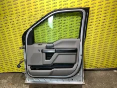 Обшивка двери передняя правая Ford F150 P552 (2014-2020) 2015 GL3B1823942 ПИКАП 2.7 I C27PD0X