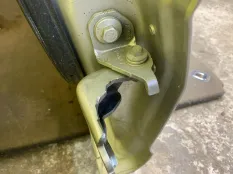 Петля двери передней левой нижняя Ford F150 P552 (2014-2020) 2015 FL3Z1622811B ПИКАП 2.7 I C27PD0X
