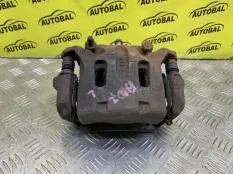 Суппорт передний левый Nissan Navara (D40) 2004-2015 2008 41011EB32A ПИКАП 2.5 D YD25DDTI