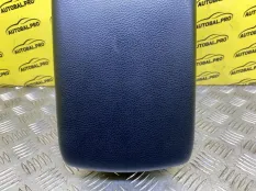Подлокотник Toyota Rav 4 (CA40) (2012-2019) 2013 5882342010 2.2 D 2ADFTV