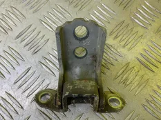 Петля двери задней правой Nissan Navara (D40) 2004-2015 2011 82420ZP80A ПИКАП 2.5 D YD25DDTI