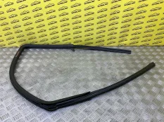 Уплотнитель стекла двери (бархотка) Nissan Navara (D40) 2004-2015 2011 80330X61BGRC ПИКАП 2.5 D YD25DDTI