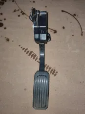 Педаль газа Lexus LX 570 (2007-2022) 2007 5.7 I 3URFE