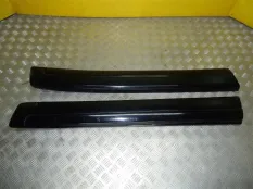 Молдинг двери передней правой Toyota Land Cruiser 200 (2008-2021) 2010