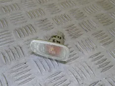 Повторитель передний правый Toyota Land Cruiser 200 (2008-2021) 2008 4.5 D UZJ200