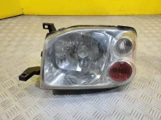 Фара левая Nissan NP300 (2008-2015) 2012 2.5 D YD25