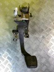 Педаль тормоза Toyota Rav 4 (XA30) (2005-2014) 2006 4711042140 2.0 I 1AZFE