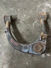 Рычаг передний левый Toyota Land Cruiser 200 (2008-2021) 2008 4863060030 ВНЕДОРОЖНИК 4.5 D 1VDFTV