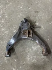 Рычаг передний нижний левый ISUZU D-Max II (2012-2021) 2015 ПИКАП 2.5 D TFS86J