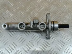 Цилиндр тормозной главный Toyota Hilux (2005-2015) 2014 ПИКАП 2.5 D 2KDFTV