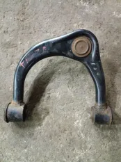 Рычаг передний правый Toyota Hilux (2005-2015) 2014 ПИКАП 2.5 D 2KDFTV