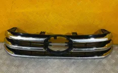 Решетка радиатора Toyota Hilux (2015-2021) 2018 531000KB20