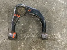 Рычаг передний левый Toyota Hilux (2005-2015) 2013 486300K040 2.5 D 2KDFTV