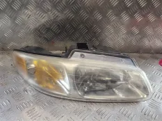 Фара правая Dodge Caravan III (1995-2000) 1999 04857852AA МИНИВЭН 2.4 I EDZ