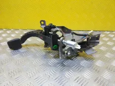 Педаль сцепления Toyota Rav 4 (CA40) (2012-2019) 2013 3131142050 2.0 D 1ADFTV