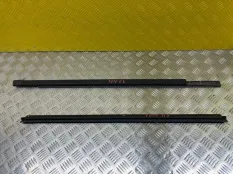 Молдинг стекла заднего Dodge RAM V (2018-н.в) 2019 68285876AB ПИКАП 5.7 I EZH