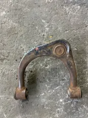 Рычаг передний правый Toyota Hilux (2005-2015) 2013 486100K040 ПИКАП 3.0 D 1KDFTV