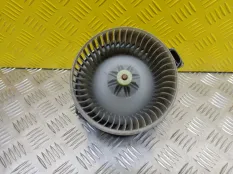 Моторчик печки Toyota Hilux (2005-2015) 2011 8710302460 ПИКАП 2.5 D 2KDFTV