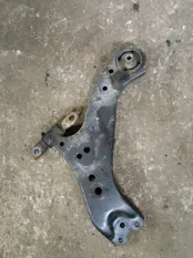 Рычаг передний нижний левый Toyota Rav 4 (XA50) (2018-н.в.) 2023 4806942070 2.5 I A25AFXS