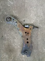 Рычаг передний нижний правый Toyota Rav 4 (XA50) (2018-н.в.) 2023 4806842070 2.5 I A25AFXS