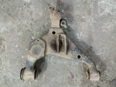 Рычаг передний нижний левый Toyota Hilux (2005-2015) 2011 480690K040 ПИКАП 2.5 D 2KDFTV