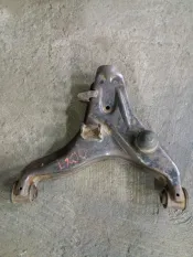 Рычаг передний нижний правый Mitsubishi L200 (2006-2015) 2009 4013A088