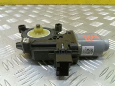 Моторчик стеклоподъемника задний правый Volkswagen Amarok (2010-2016) 2012 6R0959812D 2.0 D CDCA