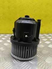 Моторчик печки Land Rover Range Rover Evoque I (2011-2018) 2016 LR066918 2.0 D 204DTD