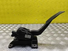 Педаль газа Nissan Navara (D40) 2004-2015 2011 18002EA000